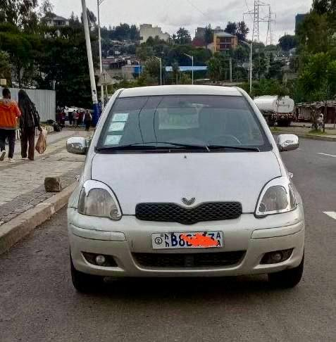 2004 toyota vitz - Image 3