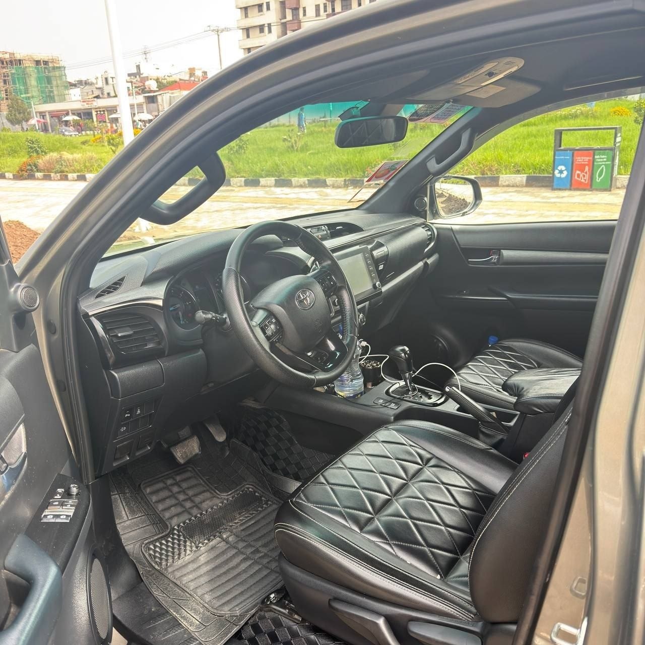 2021 Toyota Hilux invisible kin cab - Image 1