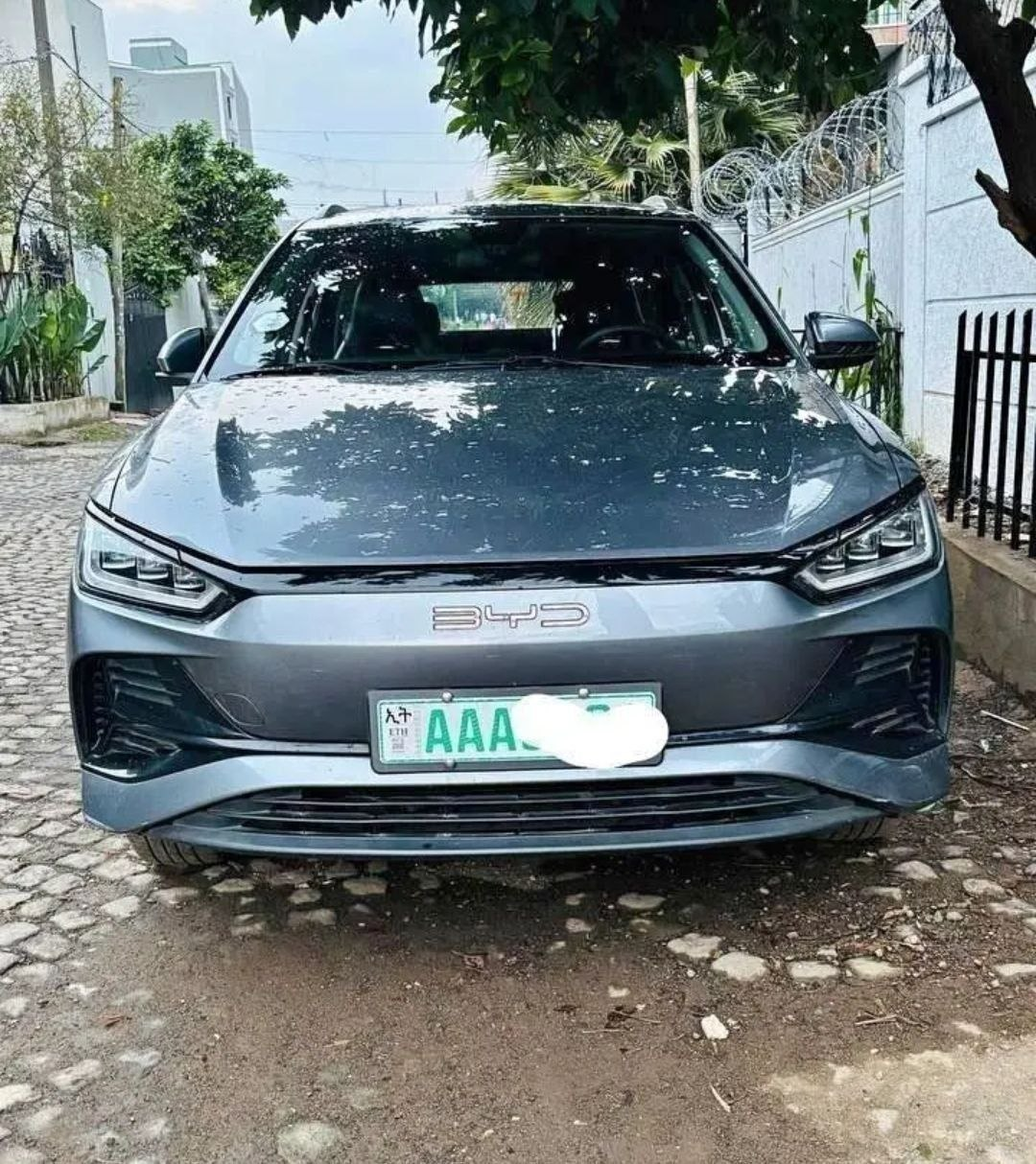 2025 BYD E 2 - Image 3