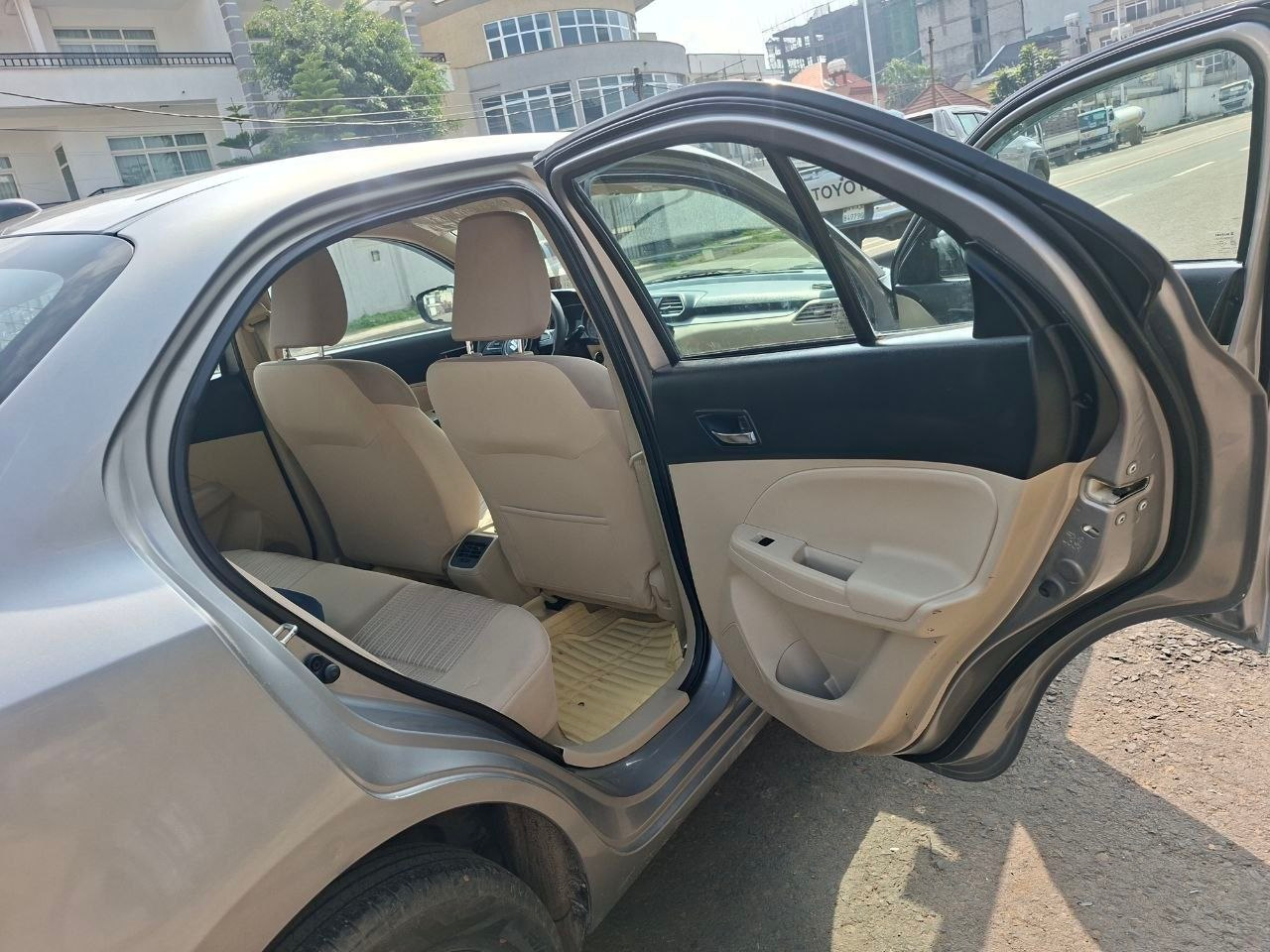 2022 Suzuki Dzire - Image 5