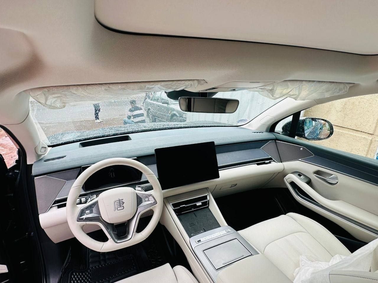 2025 BYD Tang L - Image 2