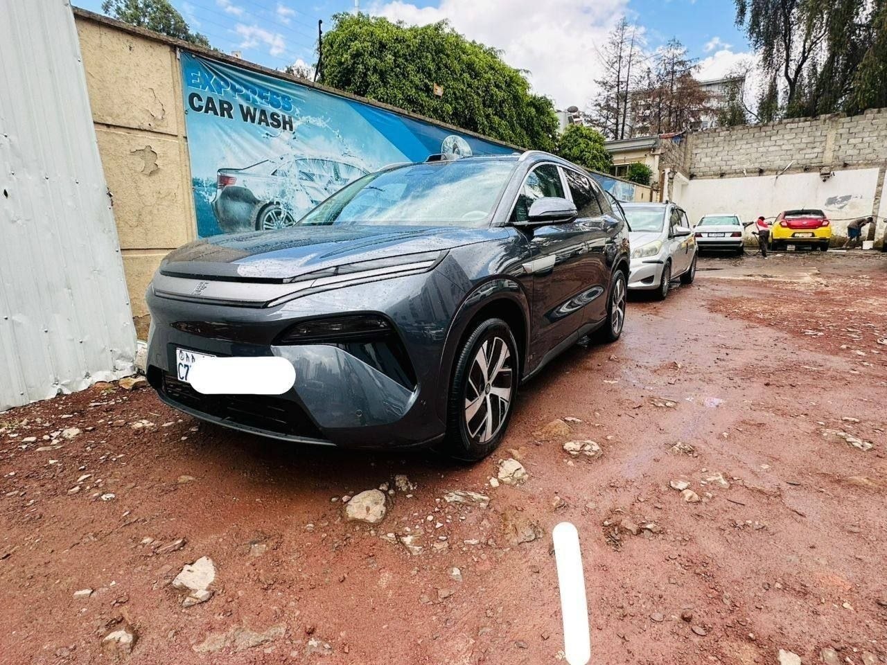 2025 BYD Tang L - Image 4