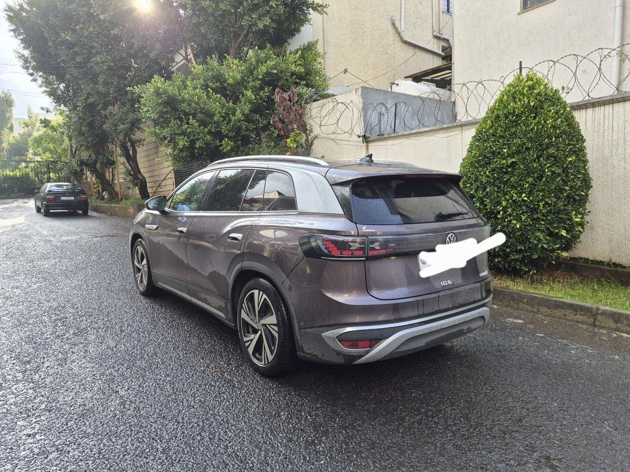 2022 Volkswagen ID6 Crozz Pro - Image 5